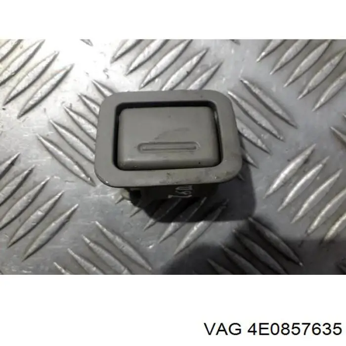4E0857635 VAG 