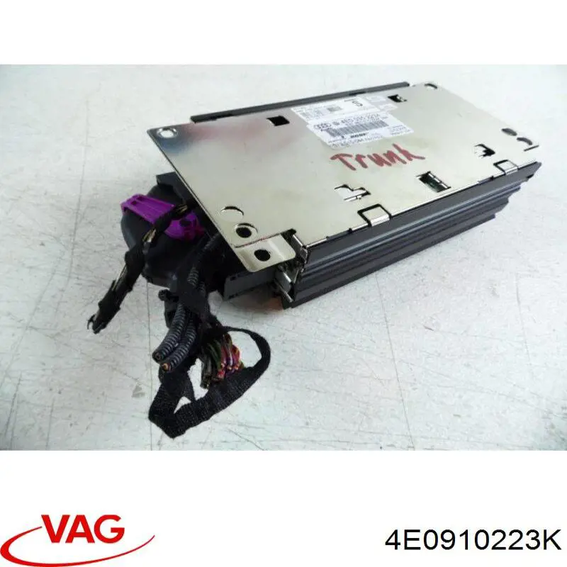 Усилитель звука аудиосистемы 4E0910223A VAG