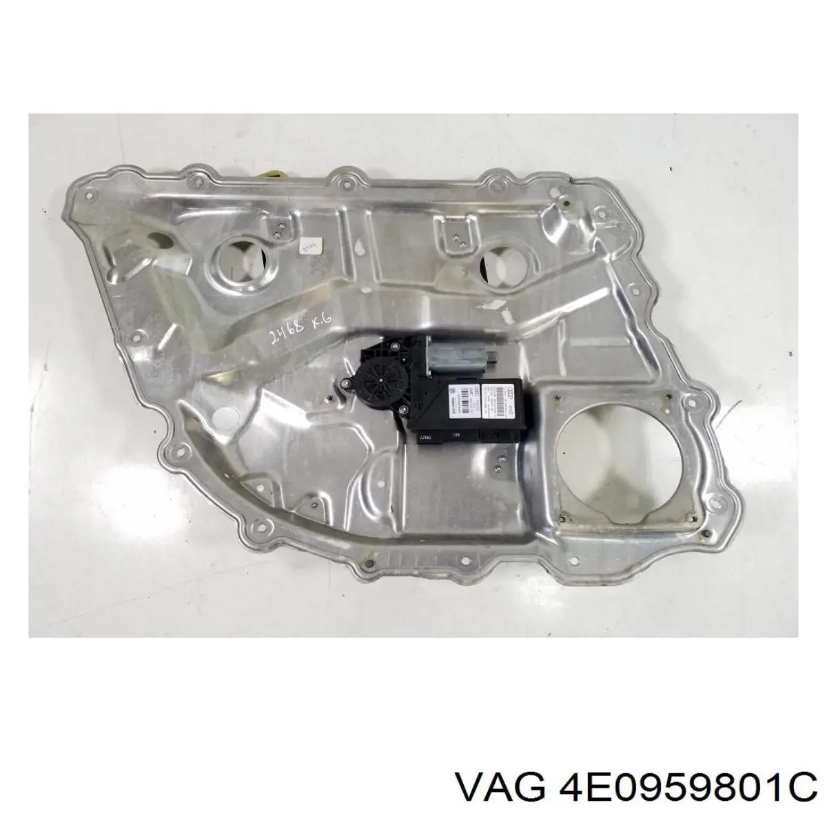 Моторчик стеклоподъемника двери задней, левой VAG 4E0959801C цена, от 14.11 USD