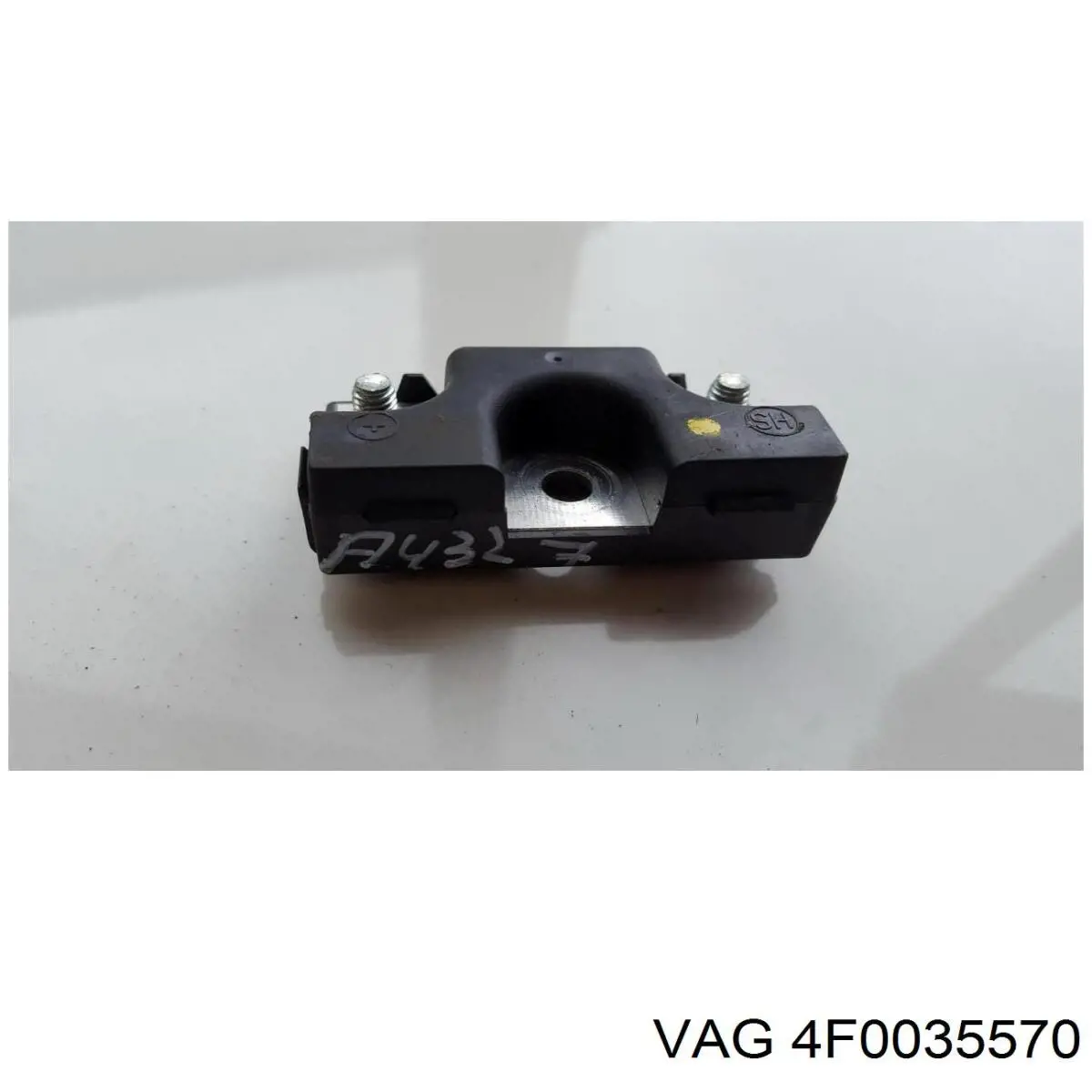  4E0035570 VAG