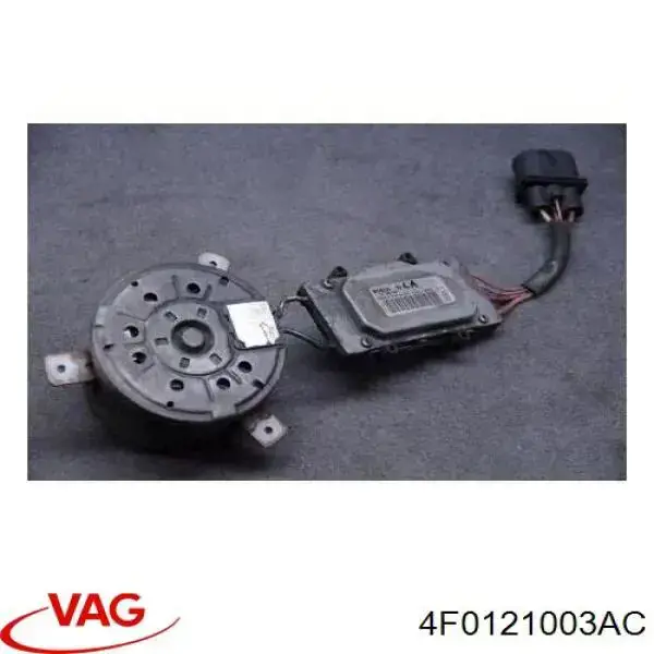 Комплект диффузоров левый + правый, с моторами VAG 4F0121003AC