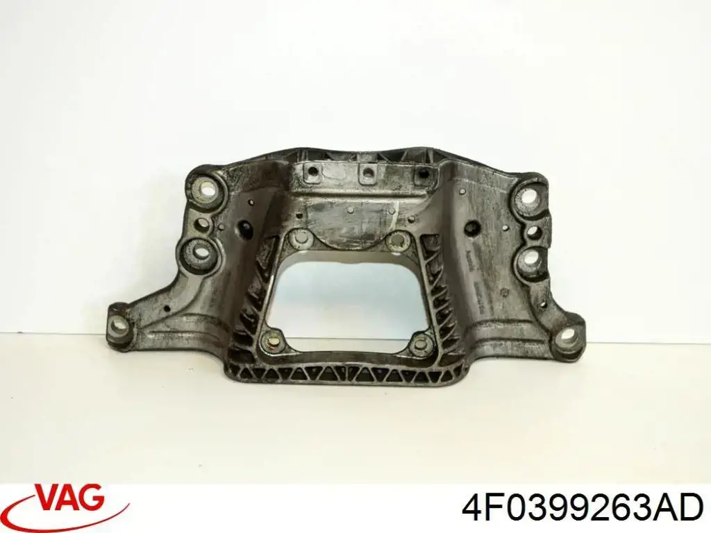 Купить 4F0399263AD VAG Крепление трансмиссии