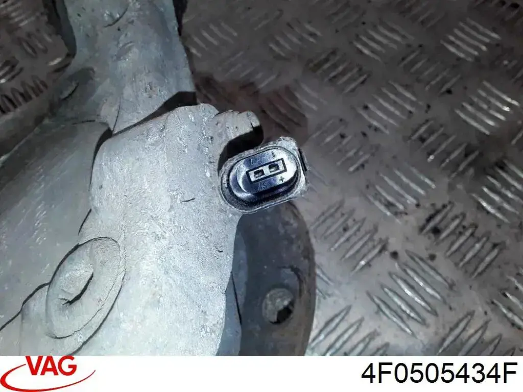 Цапфа поворотная правая VAG 4F0505434F цена, от 45.10 USD