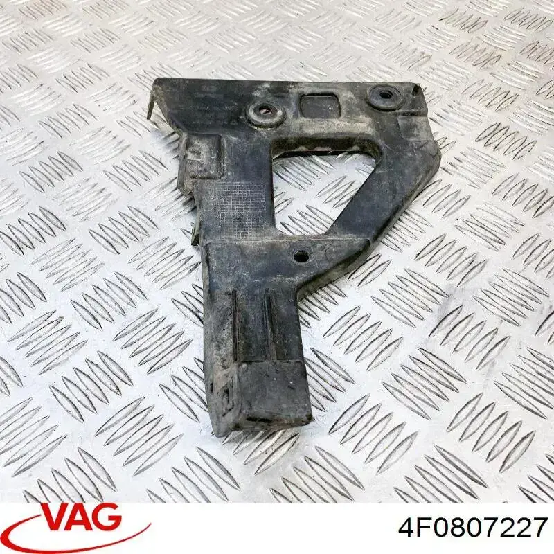 Купить 4F0807227 VAG Направляющая переднего бампера левая