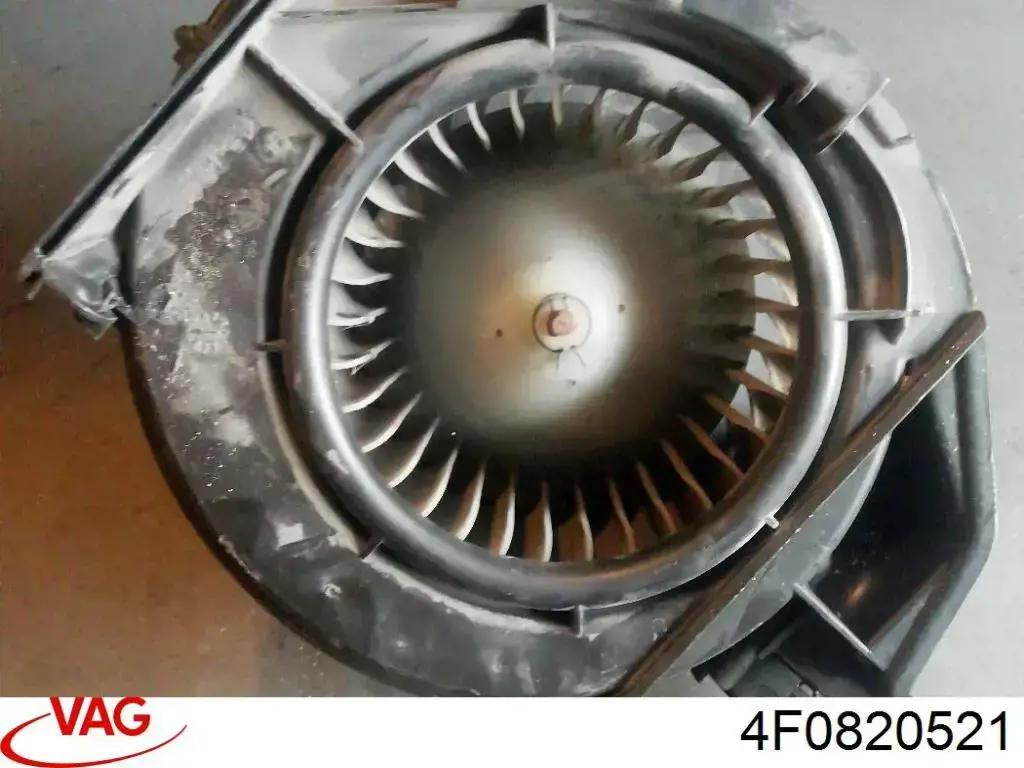 4F0820521 VAG regulador de revoluções de ventilador de esfriamento (unidade de controlo)