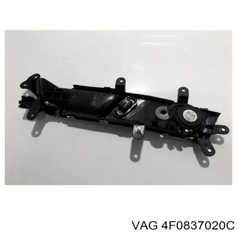 Ручка передней двери внутренняя, правая VAG 4F0837020C