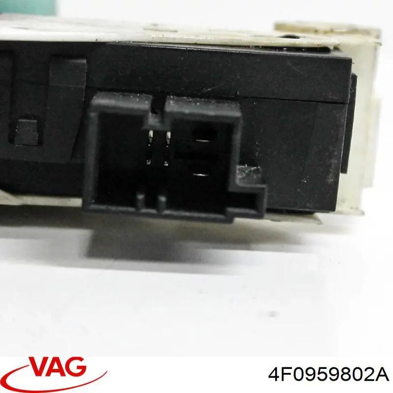 Мотор стеклоподъемника двери задней правой VAG 4F0959802A цена, от 14.06 USD