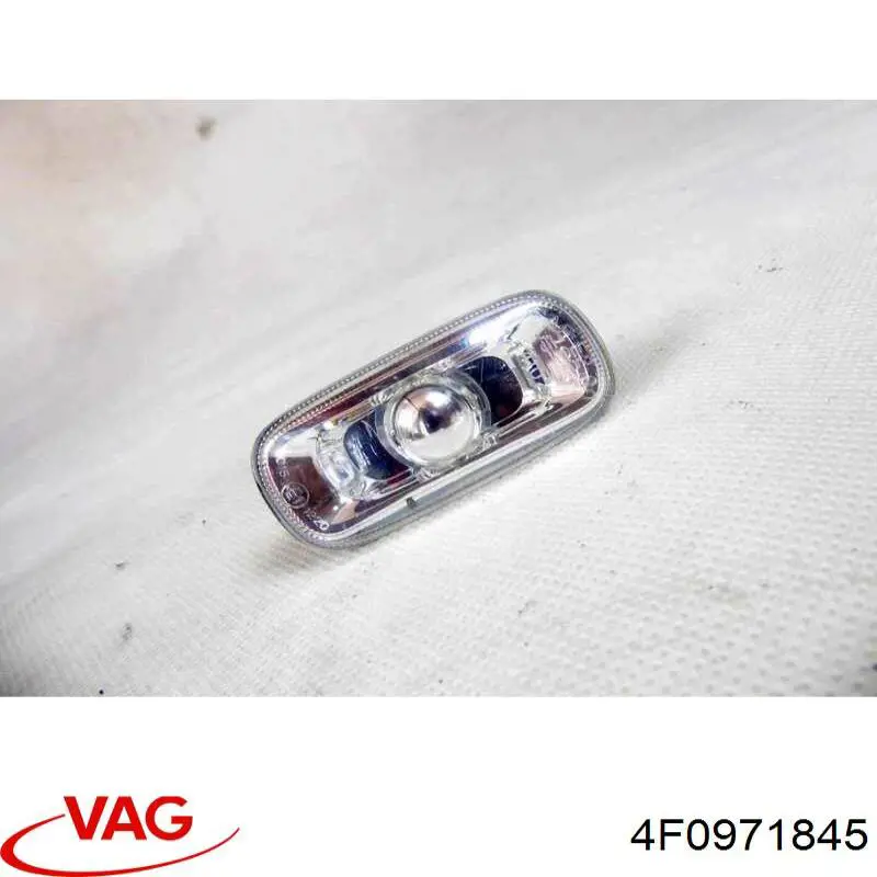 Купить 4F0971845 VAG Блок предохранителей задний салонный
