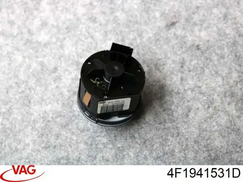 4F1941531D VAG переключатель света фар на "торпедо"