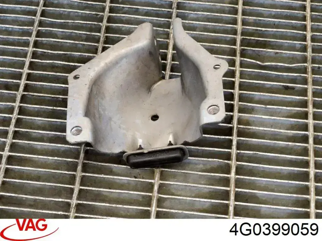 Кронштейн подушки (опоры) двигателя, левой VAG 4G0399059