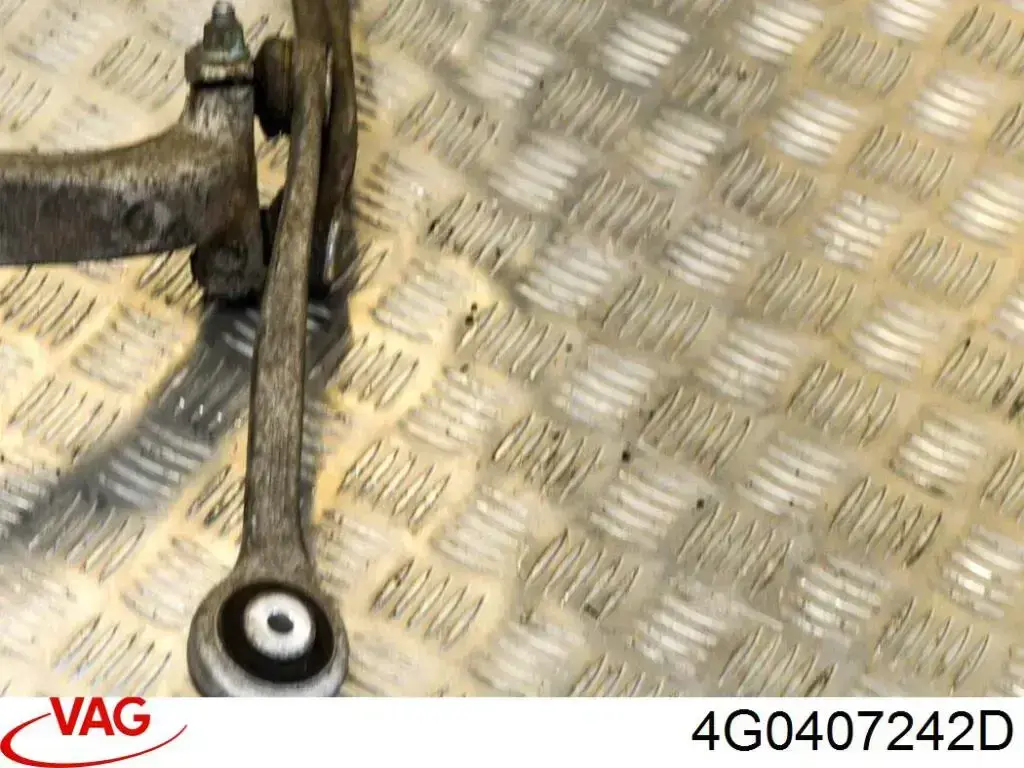 Цапфа (поворотный кулак) передний правый VAG 4G0407242D цена, от 215.38 USD
