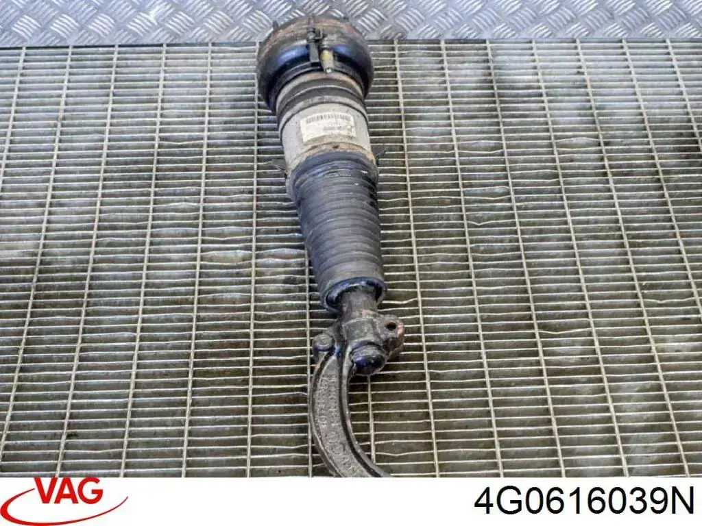 Купить 4G0616039N VAG Амортизатор передней подвески