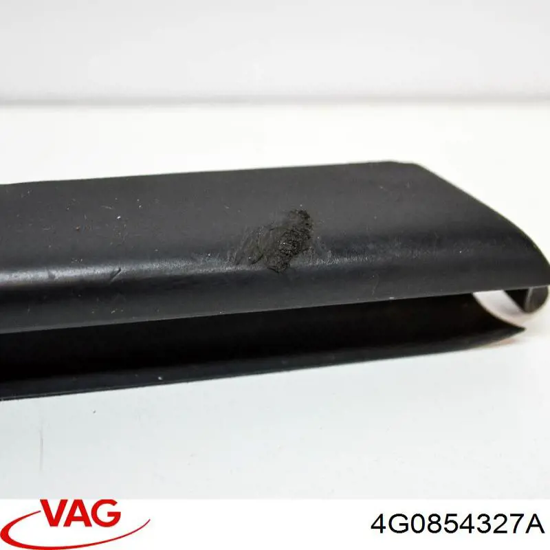 Молдинг лобового стекла левый 4G0854327A01C VAG