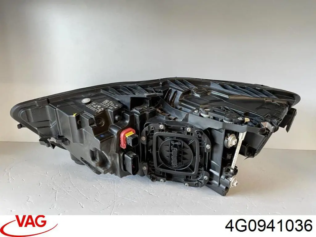 4G0941036 VAG Фара передняя правая