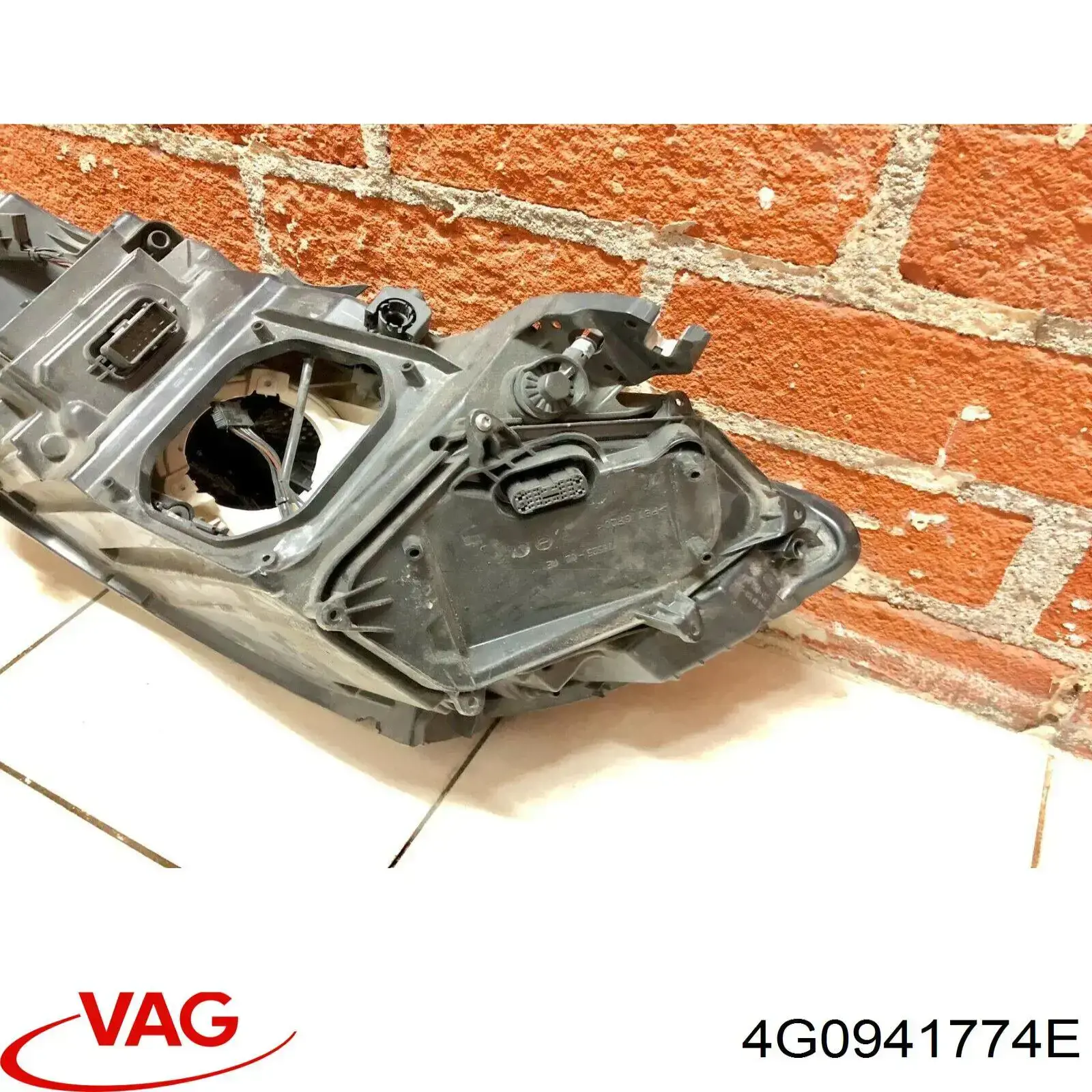Купить 4G0941774E VAG Фара основная правая