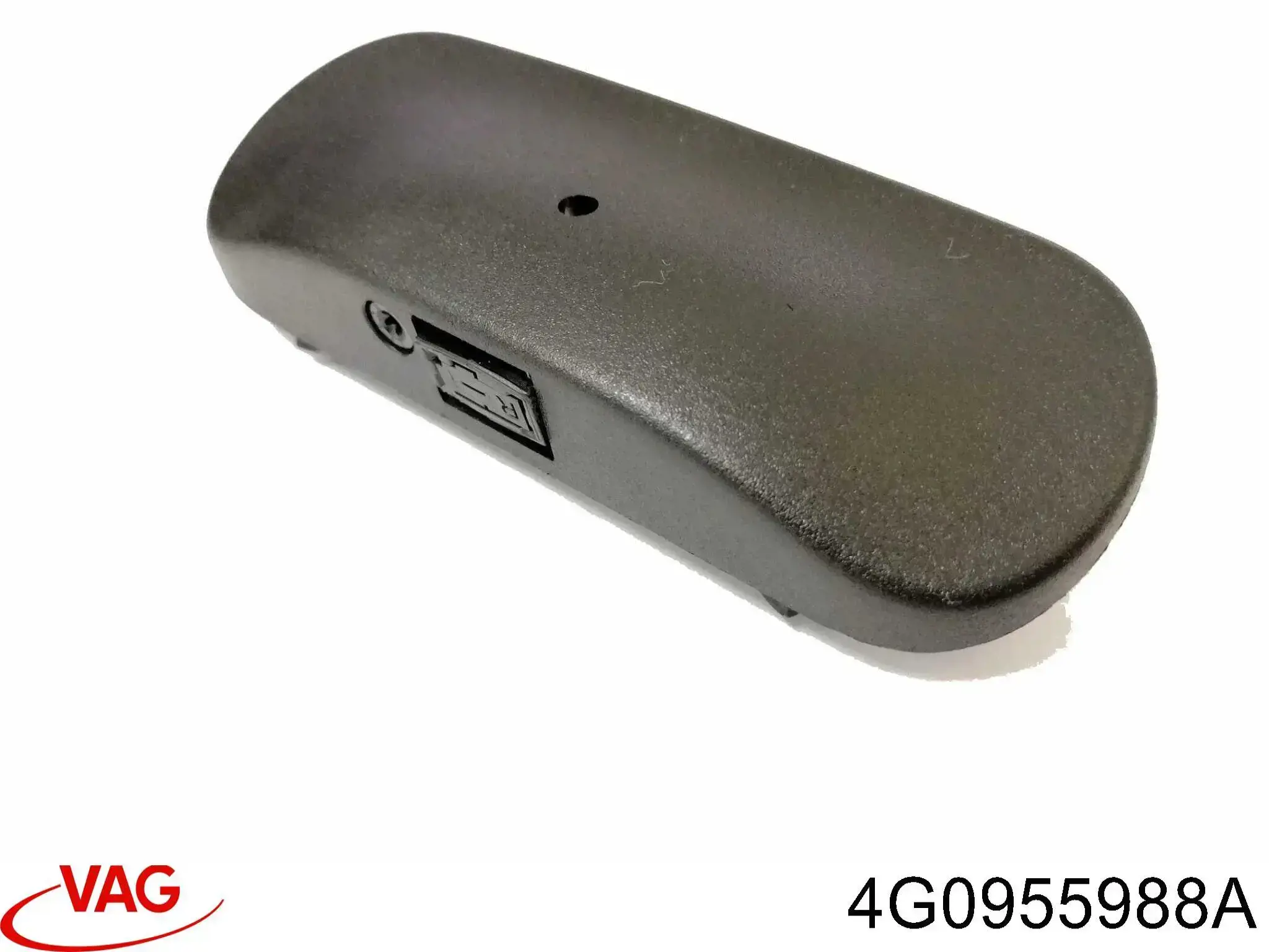 Купить 4G0955988A VAG Форсунка омывателя стекла лобового, правая