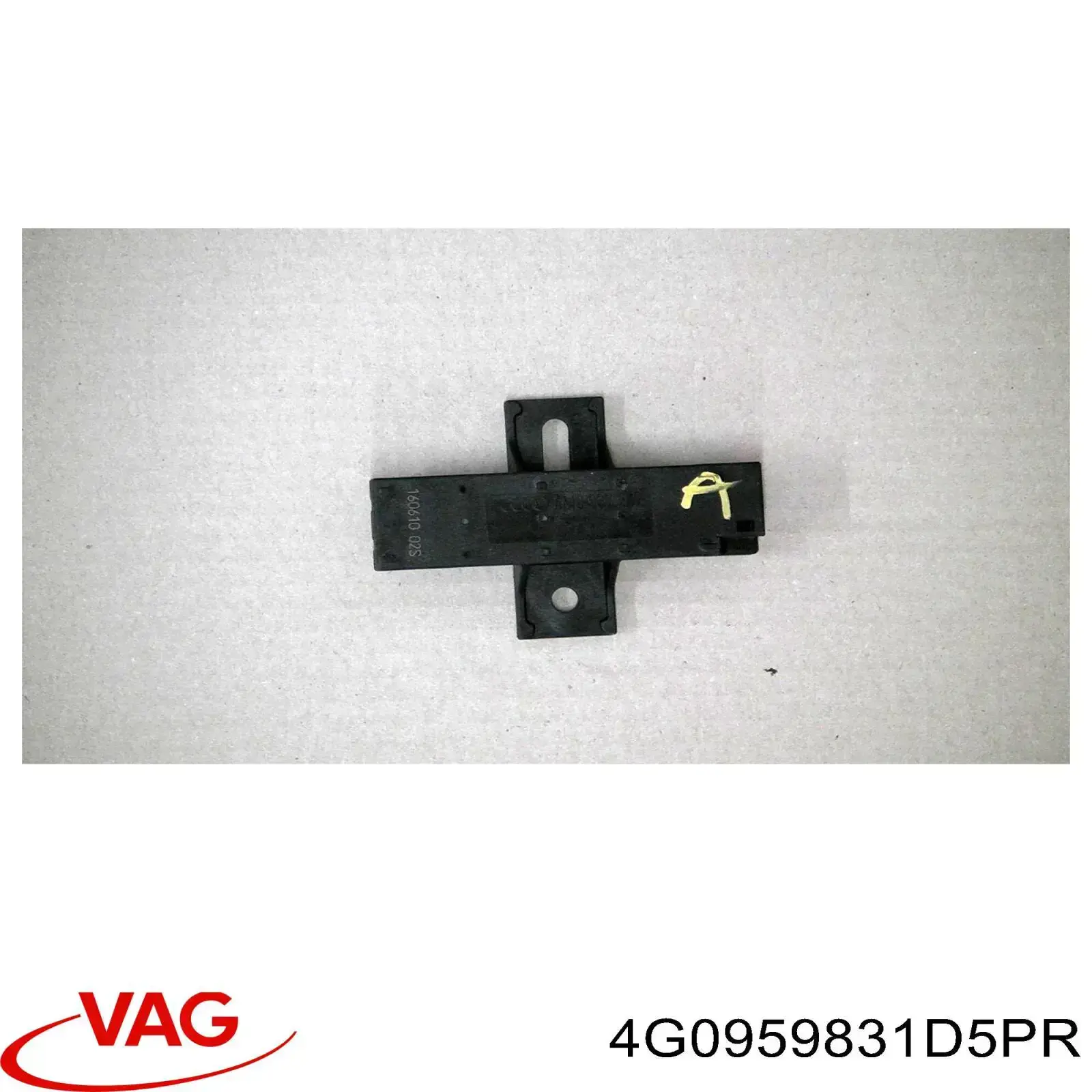 Купить 4G0959831D5PR VAG Кнопка привода замка задней 3/5 двери (ляды)