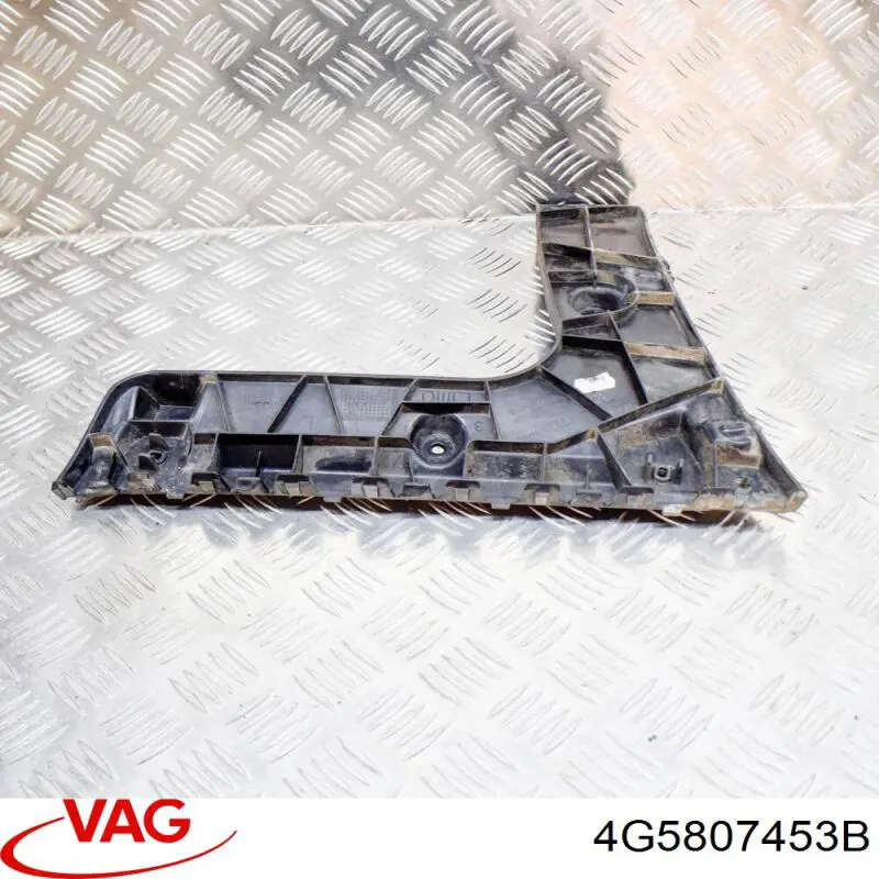 Направляющая заднего бампера, левая Diamond/DPA 88071814902