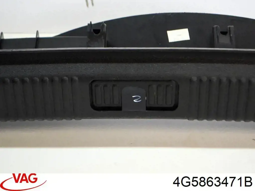Облицовка задней панели багажника 4G5863471B VAG