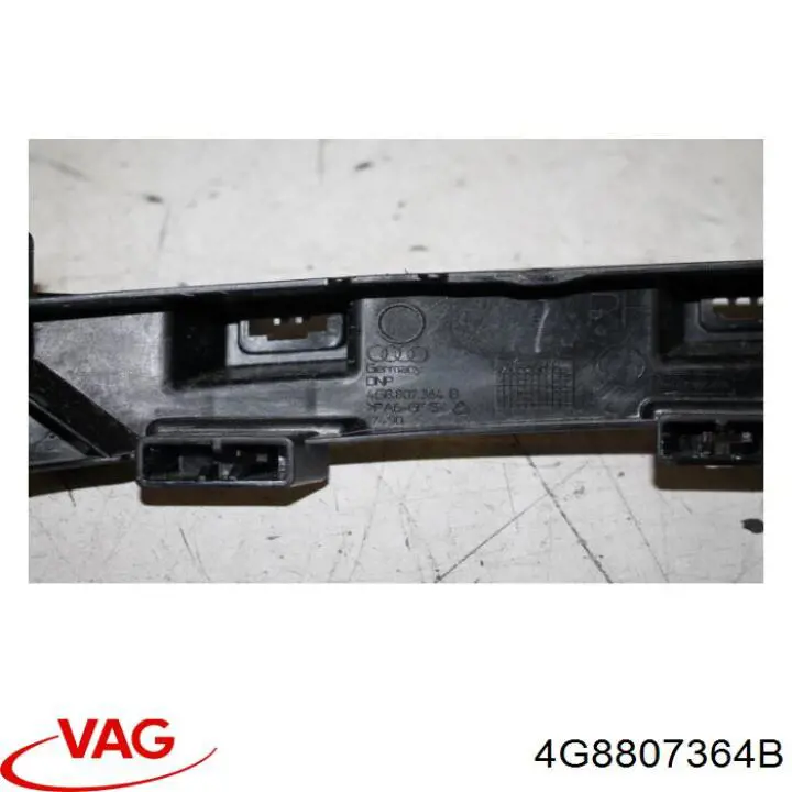 4G8807364B VAG Правое крепление заднего бампера