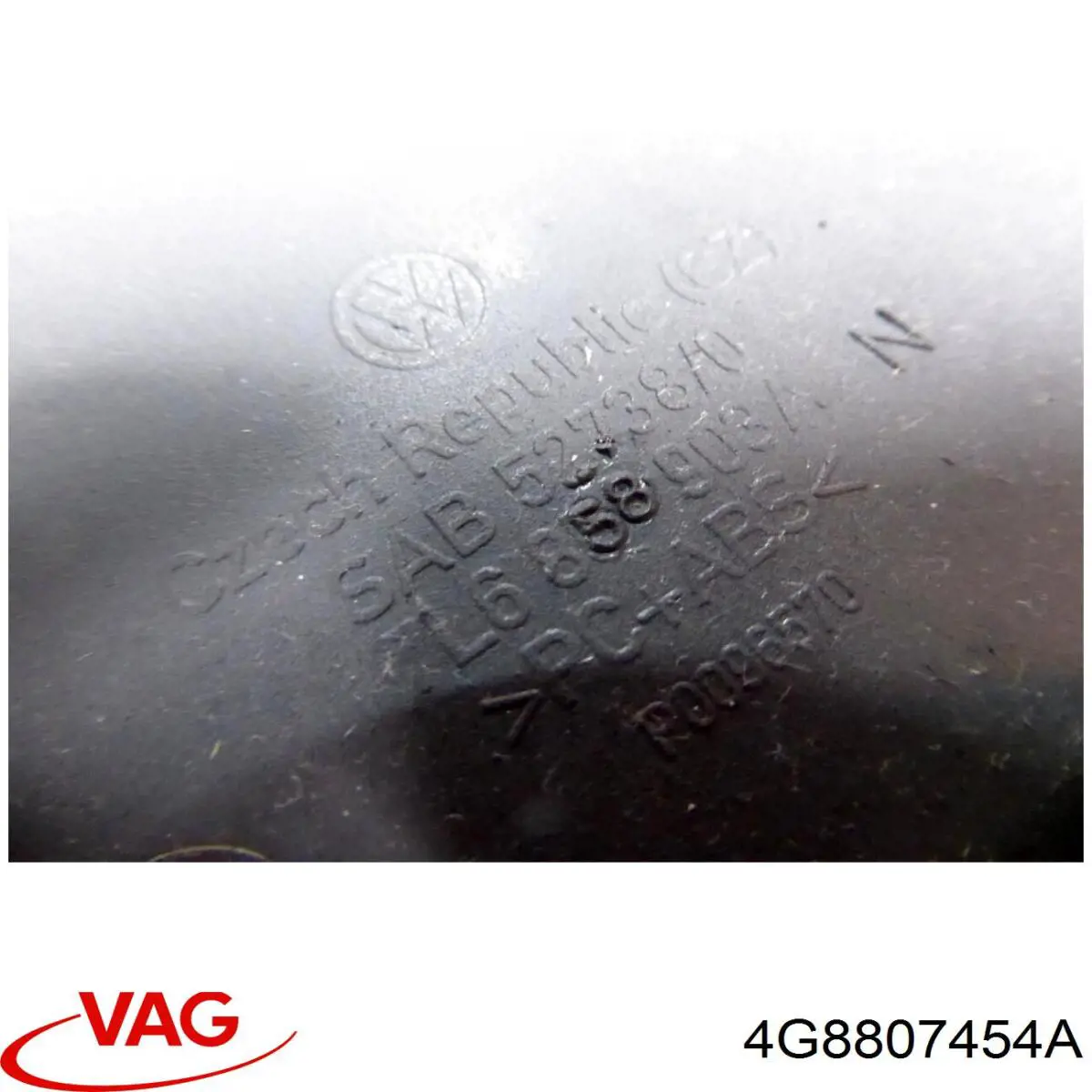 Правый кронштейн заднего бампера VAG 4G8807454A