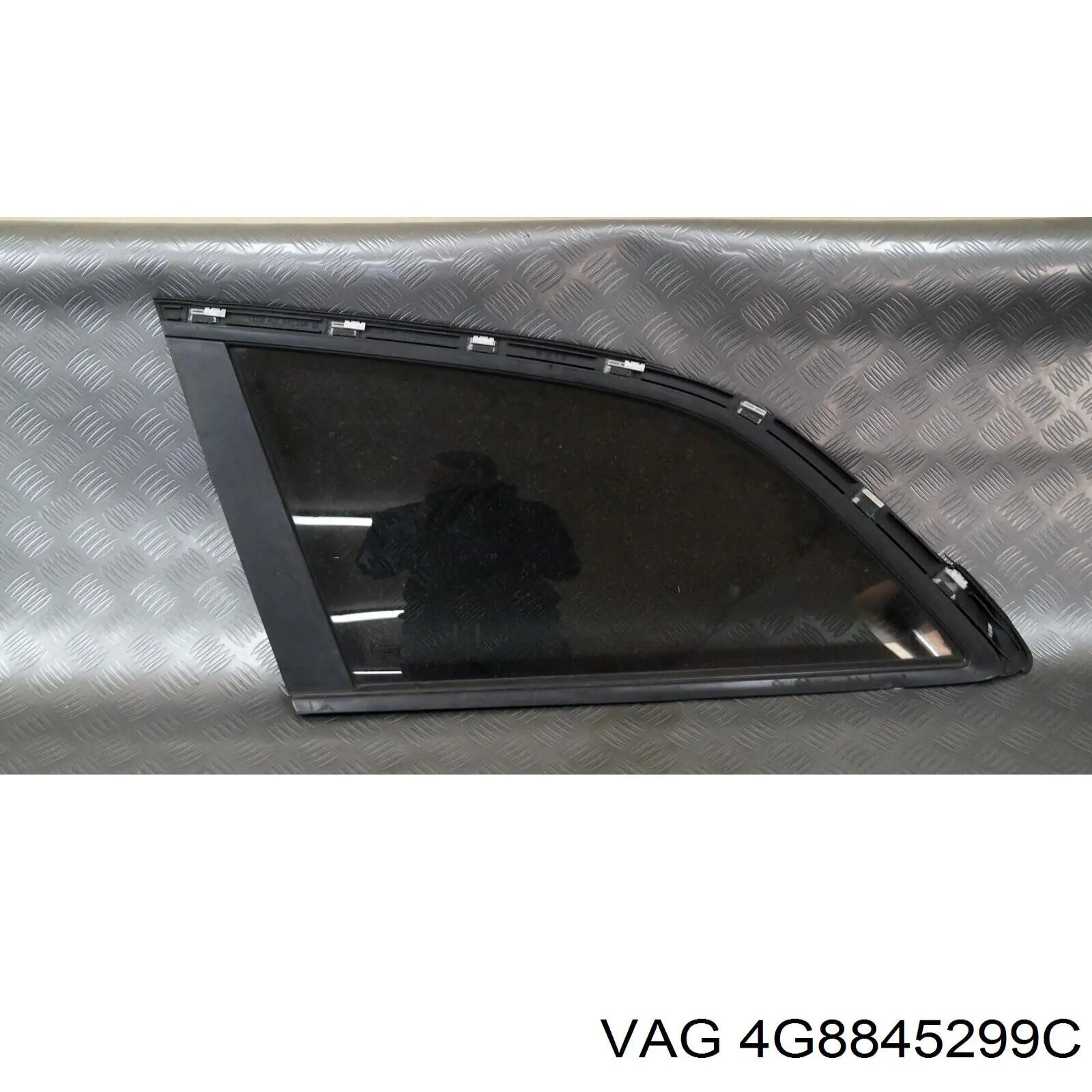 Стекло багажника, левое VAG 4G8845299C цена, от 63.56 USD