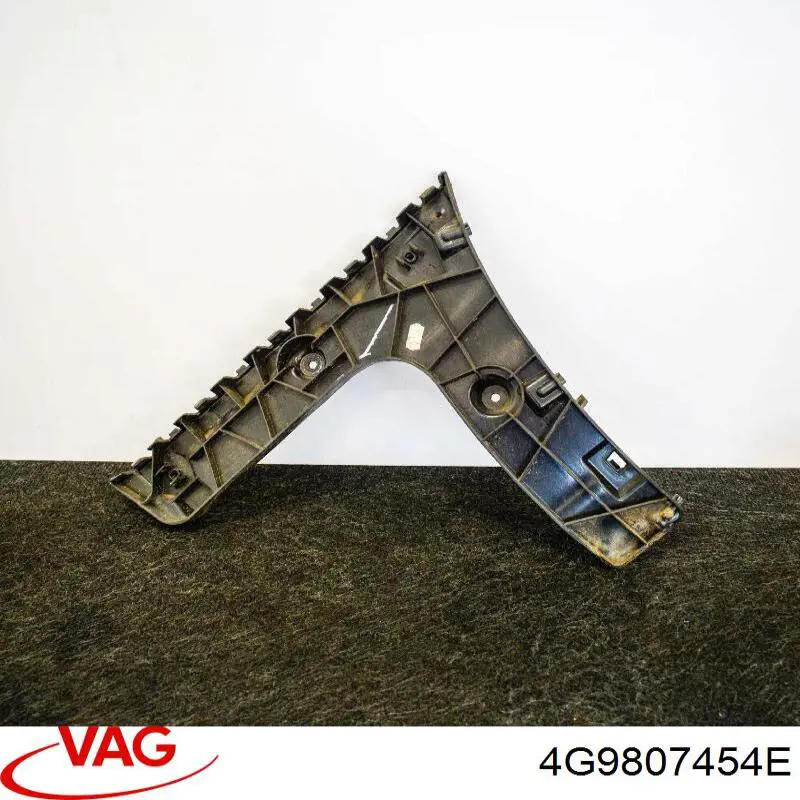 Направляющая заднего бампера правая VAG 4G9807454E цена, от 8.47 USD