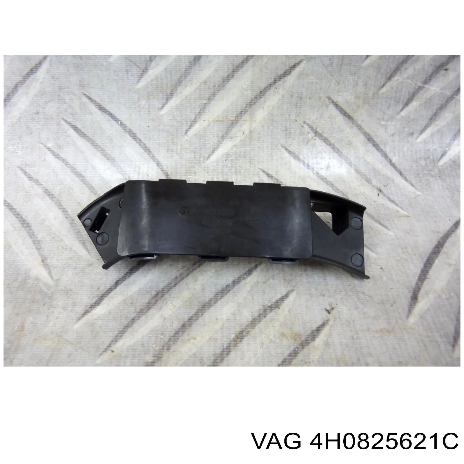 4H0825621E VAG 