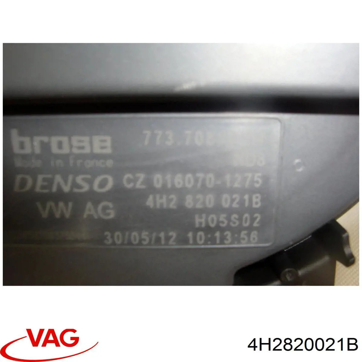 4H2820021B VAG Электромотор печки
