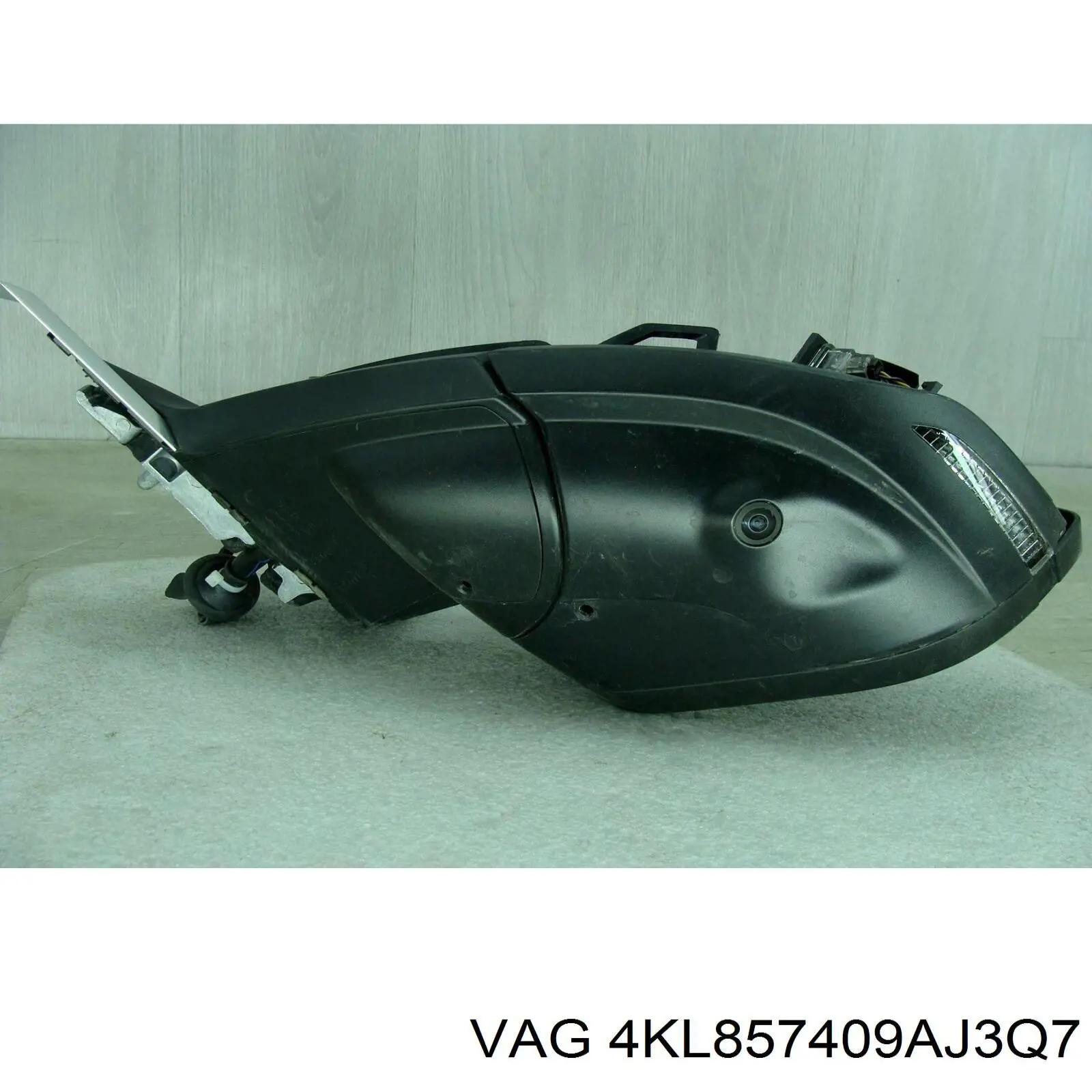 4KL857409AJ3Q7 VAG Левое боковое зеркало