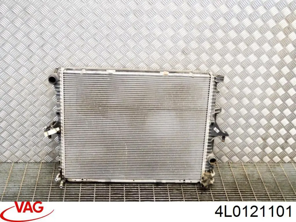 Купить 4L0121101 VAG Патрубок радиатора