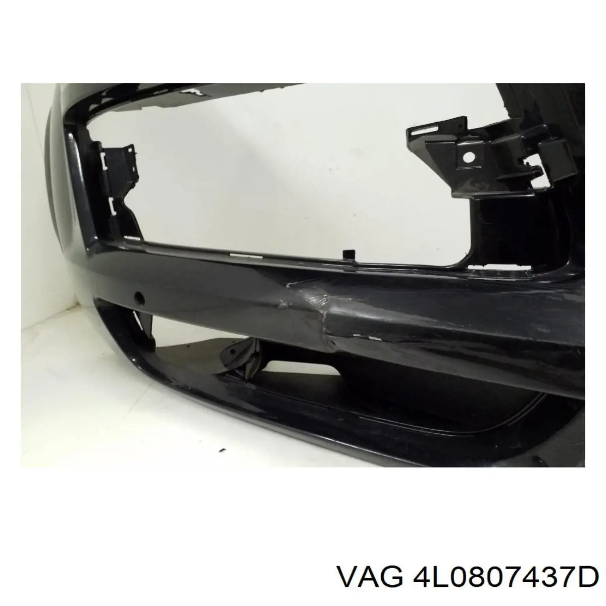 4L0807437D VAG Бампер передний в сборе