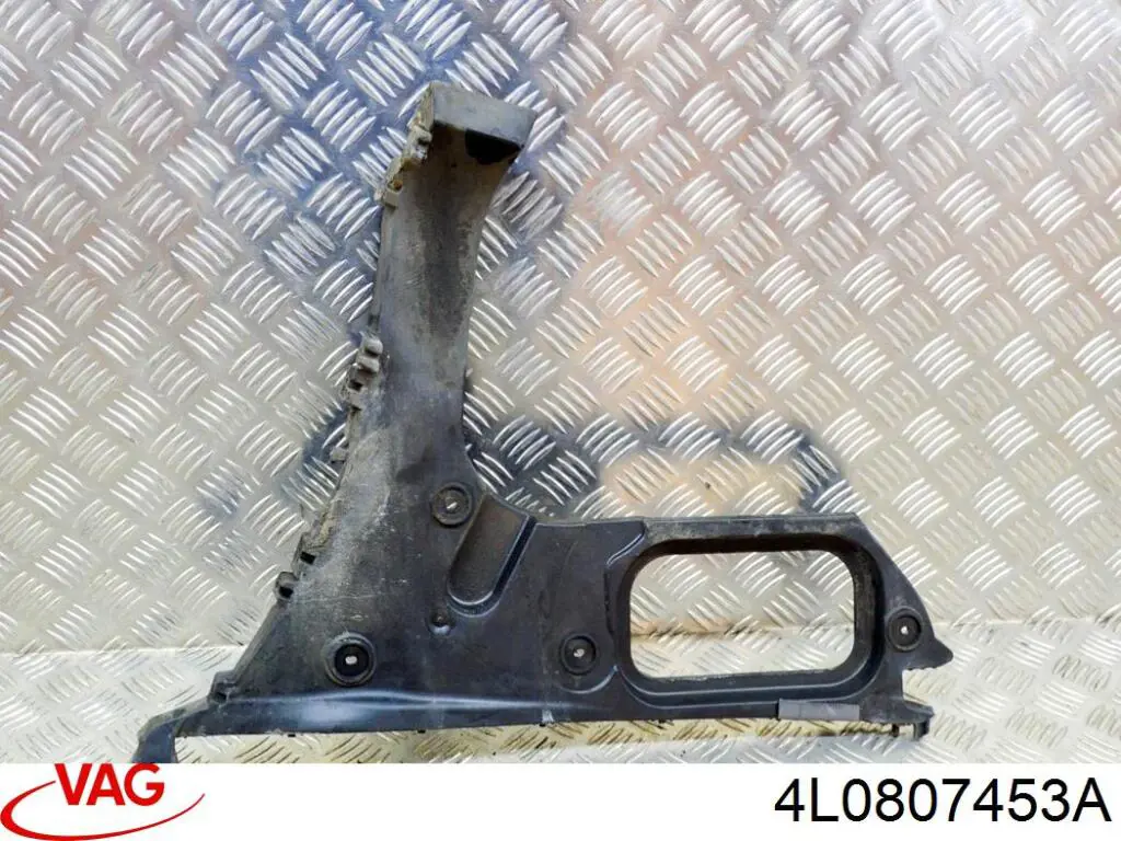 Купить 4L0807453A VAG Направляющая заднего бампера левая