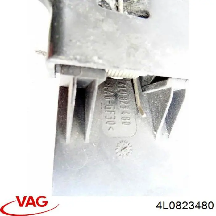 Стояк-крюк замка капота VAG 4L0823480 цена, от 12.67 USD