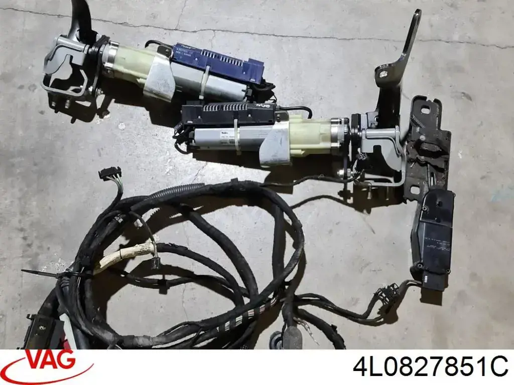 Мотор-привод открытия/закрытия крышки багажника VAG 4L0827851C цена, от 404.69 USD
