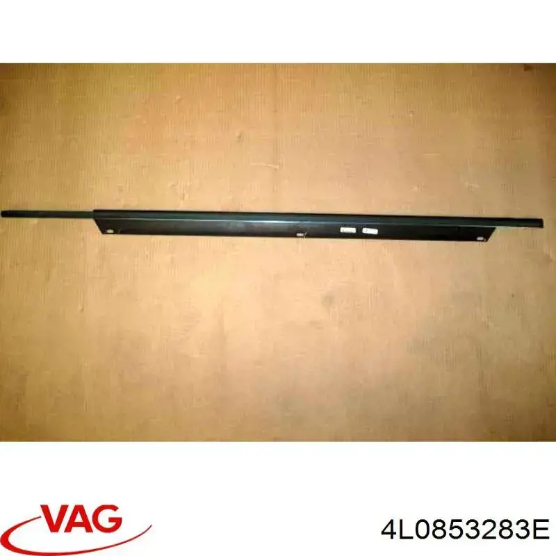 Молдинг опускного стекла двери передней левой VAG 4L0853283E цена, от 18.34 USD