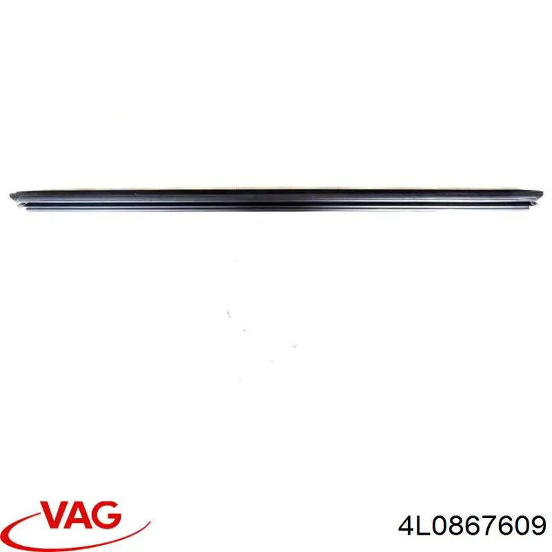 Обшивка (облицовка) крышки багажника (двери 3/5-й задней) 4L0867609 VAG