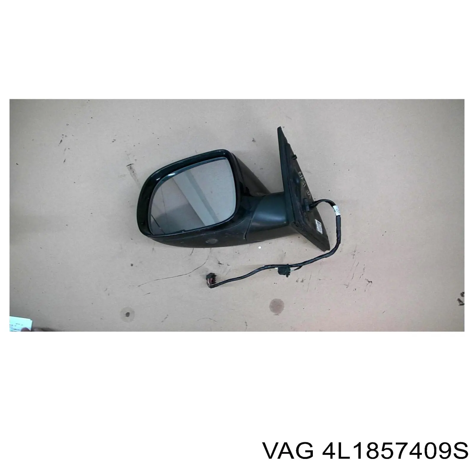 Корпус зеркала заднего вида левого (внутрення часть) VAG 4L1857409S цена, от 70.54 USD