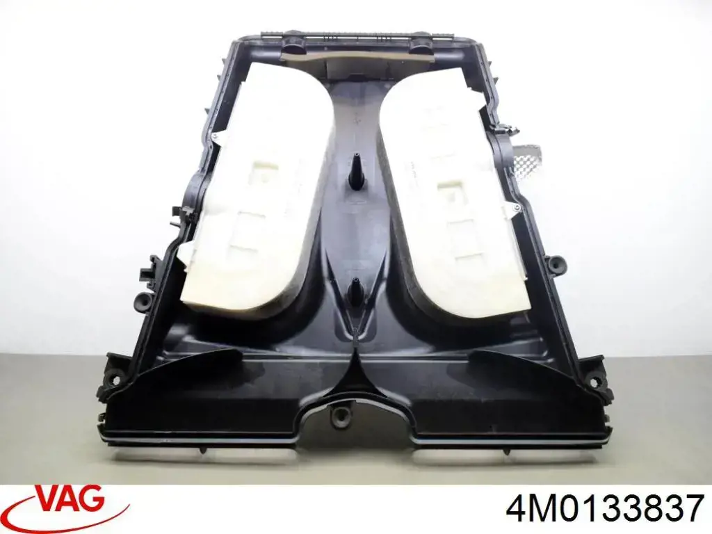 Корпус воздушного фильтра, нижняя часть 4M0133837 VAG