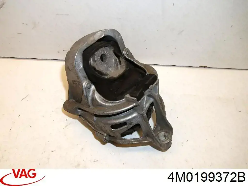 Опора двигателя VAG 4M0199372B