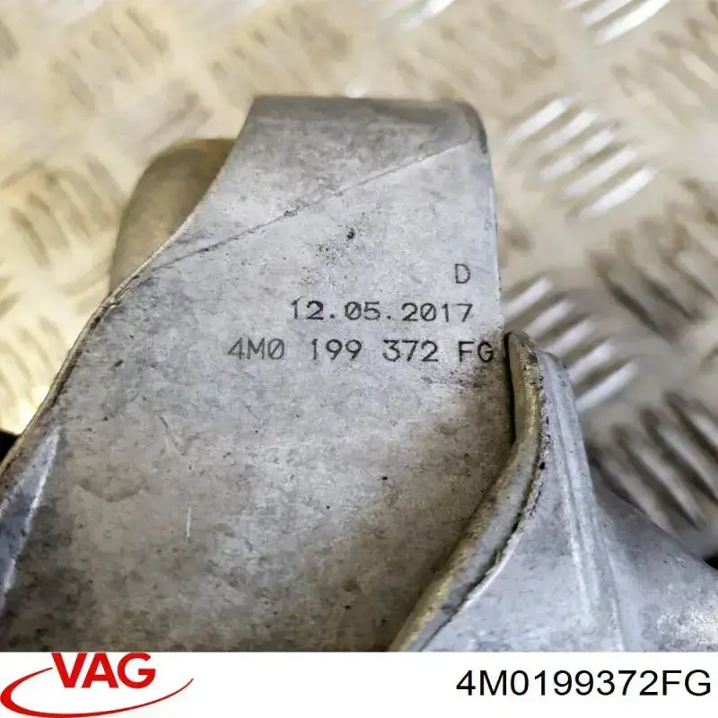 4M0199372FG VAG coxim (suporte direito de motor)