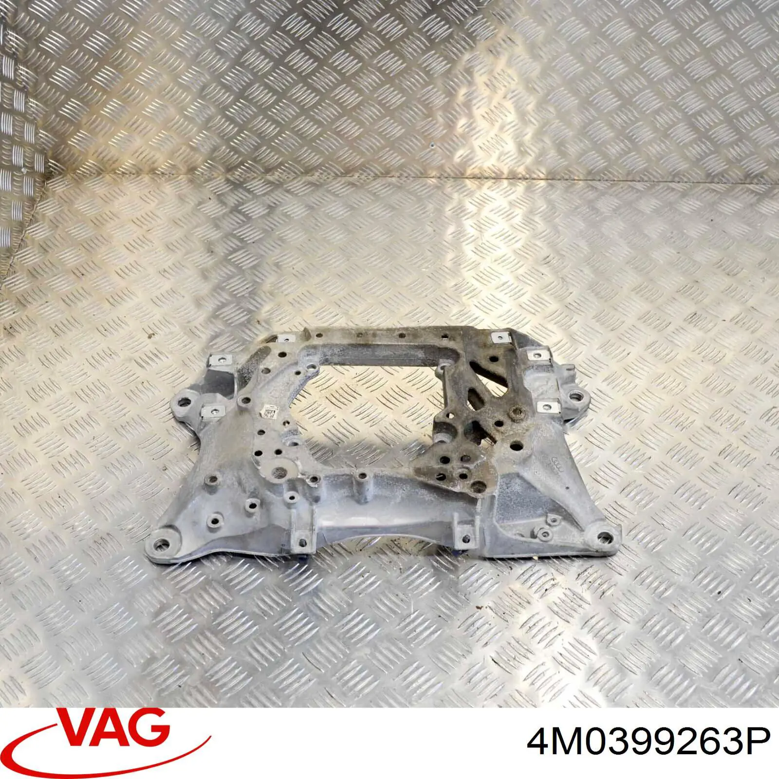 Купить 4M0399263P VAG Крепление трансмиссии