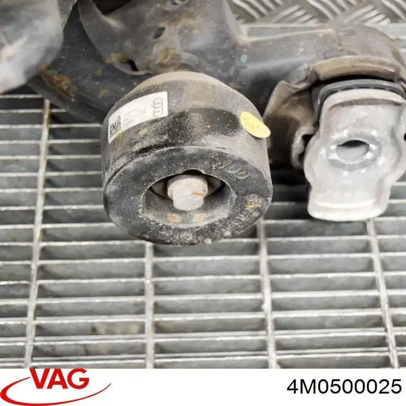 4M0500025 VAG Подрамник задней подвески