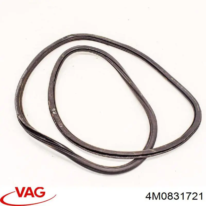 Уплотнитель двери передней (на кузове) 4M0831721A VAG