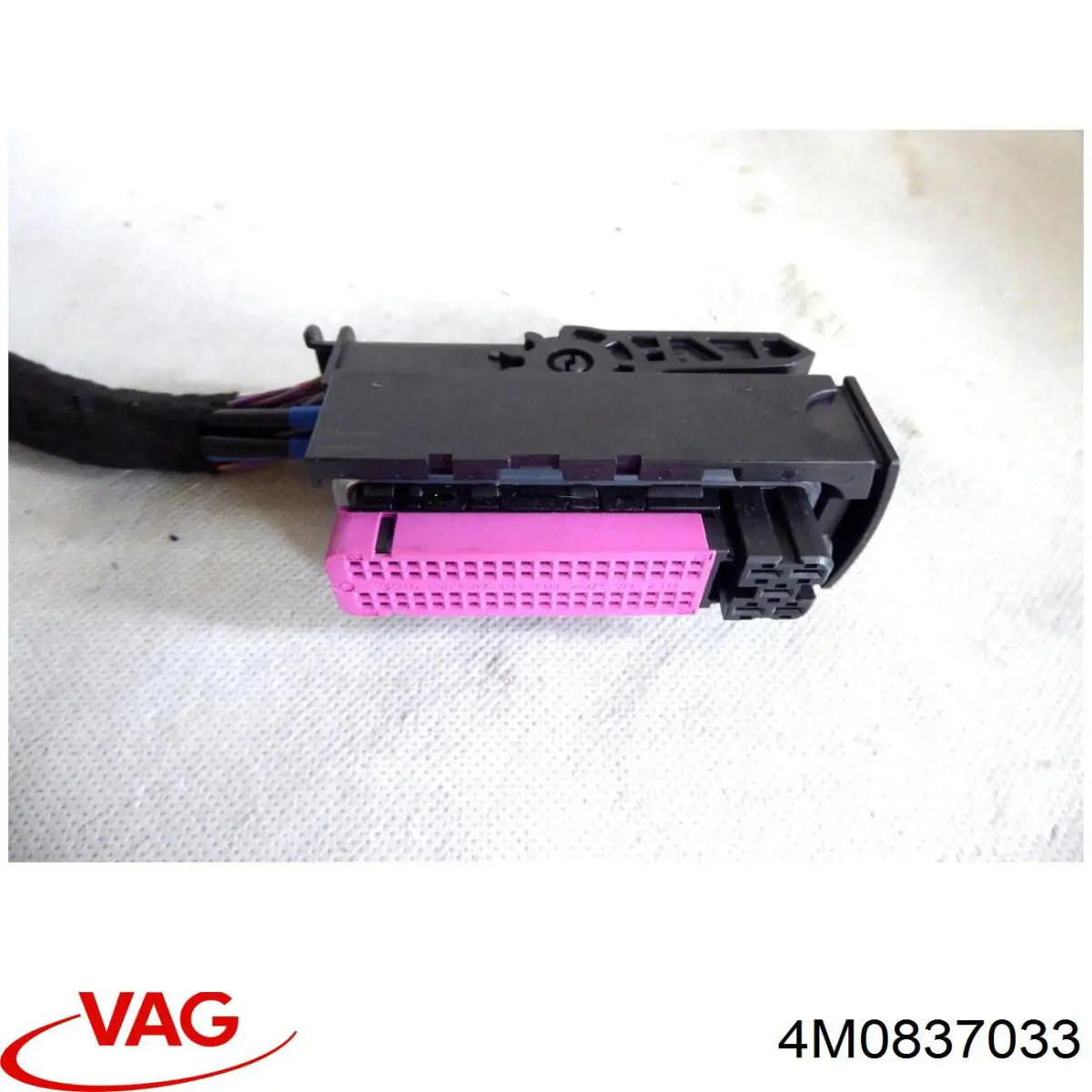  VAG 4M0837033