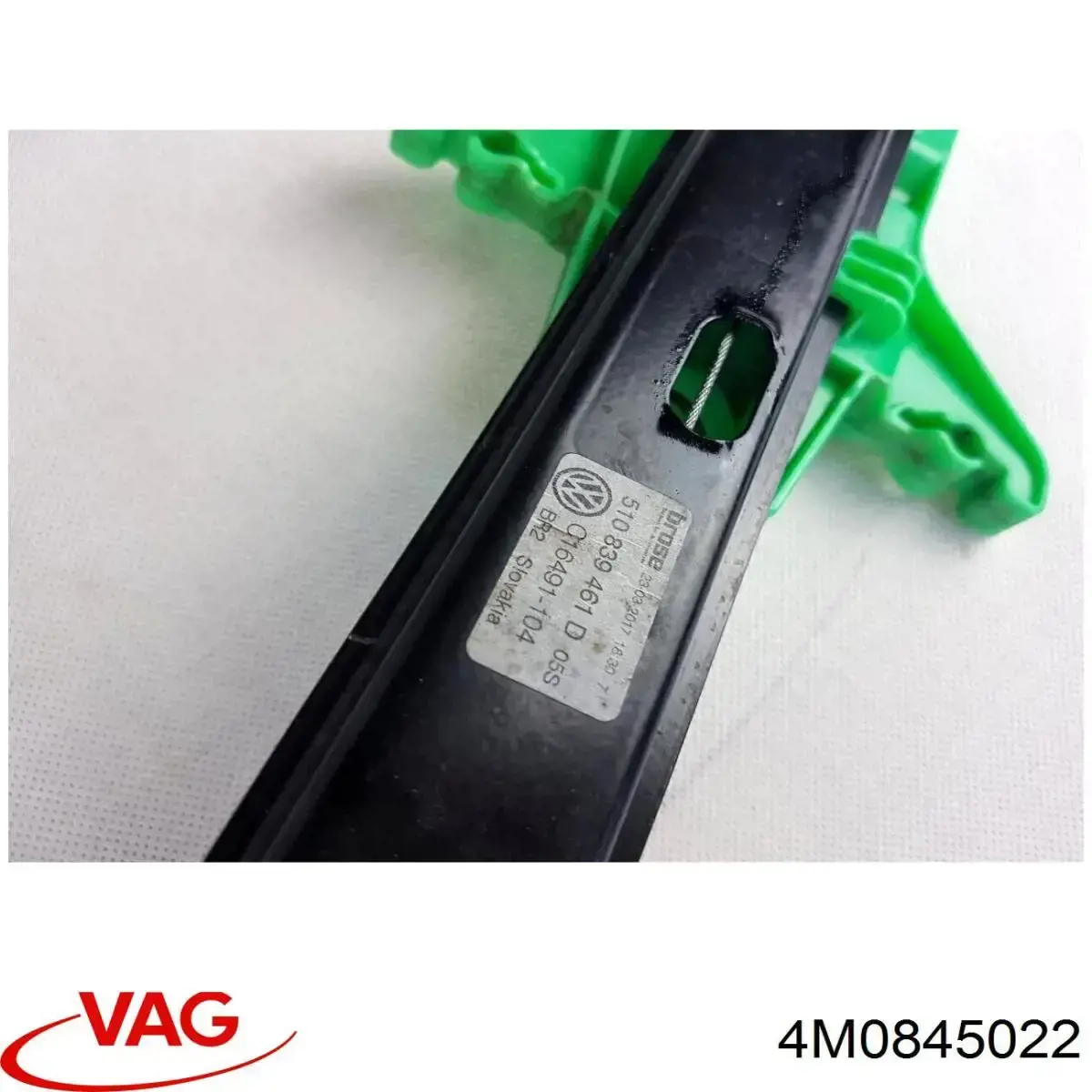 Стекло передней правой двери XYG GS1217D302