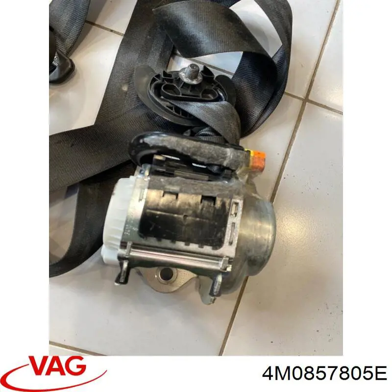 4M0857805E VAG Ремень безопасности задний левый