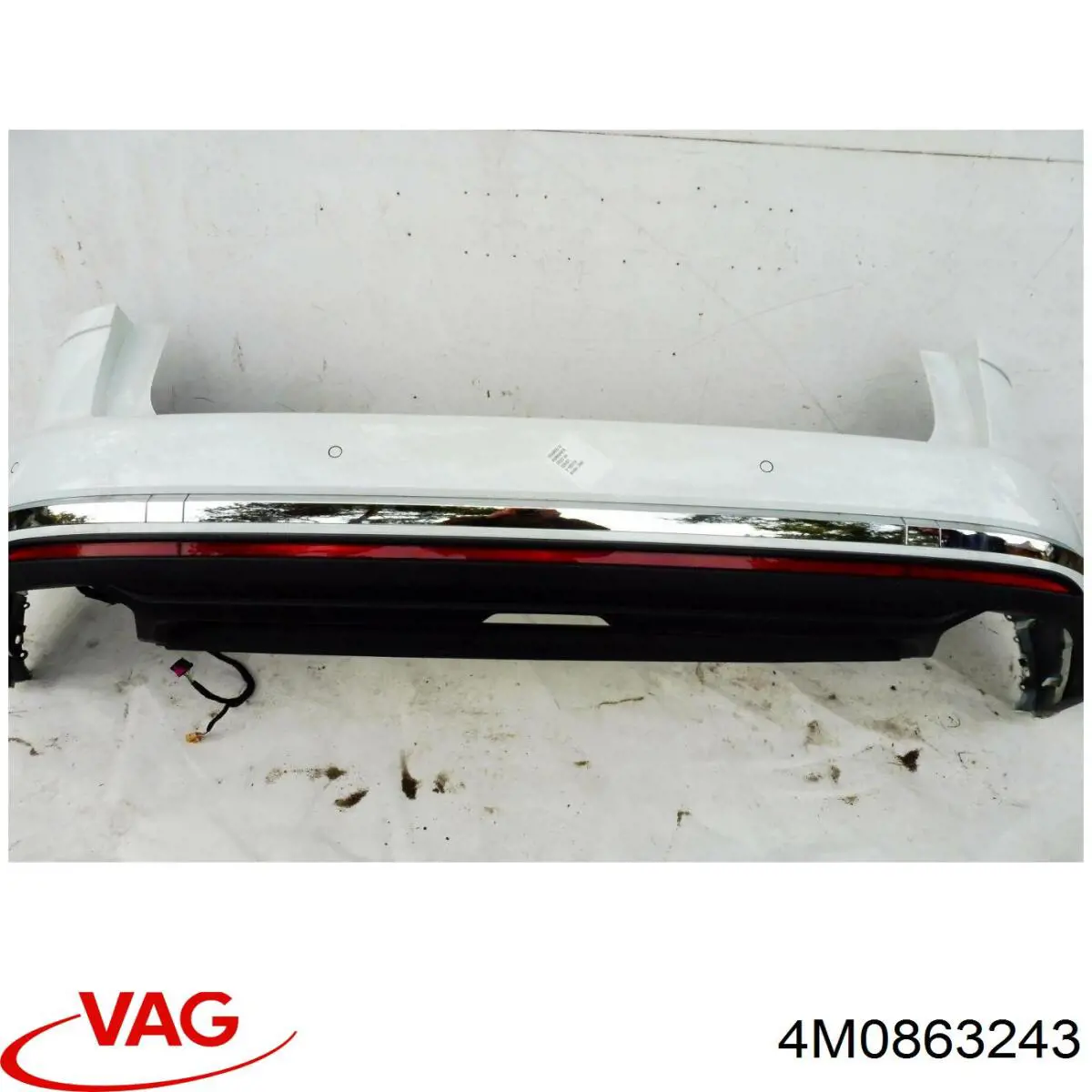 Купить 4M0863243 VAG Центральная консоль торпеды