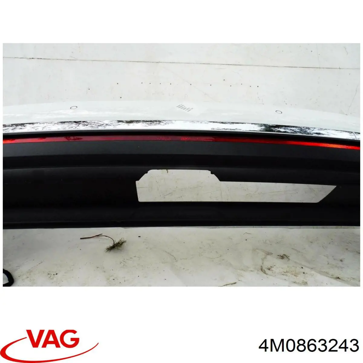 4M0863243 VAG Консоль центральная панели управления