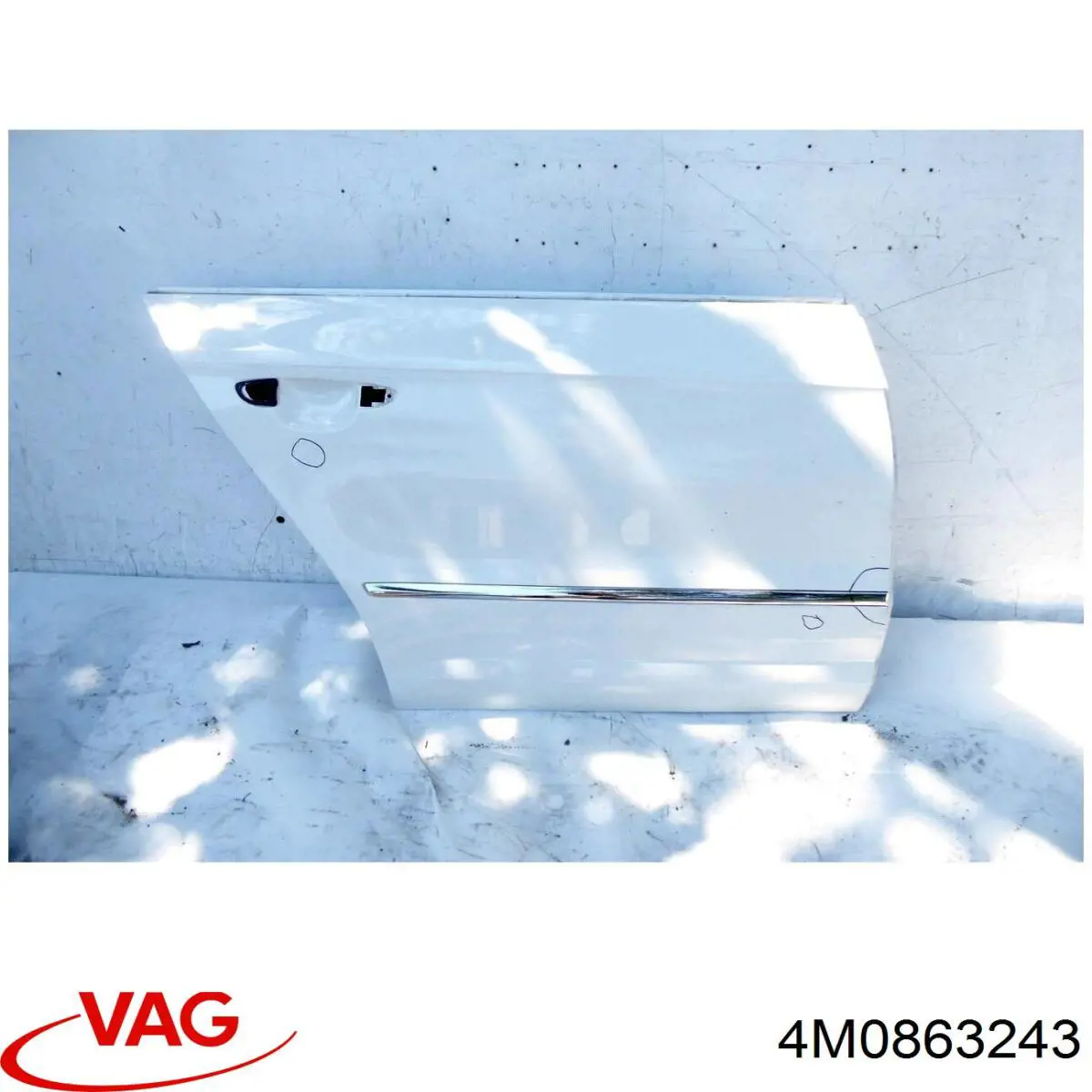 Купить 4M0863243 VAG Центральная консоль торпеды